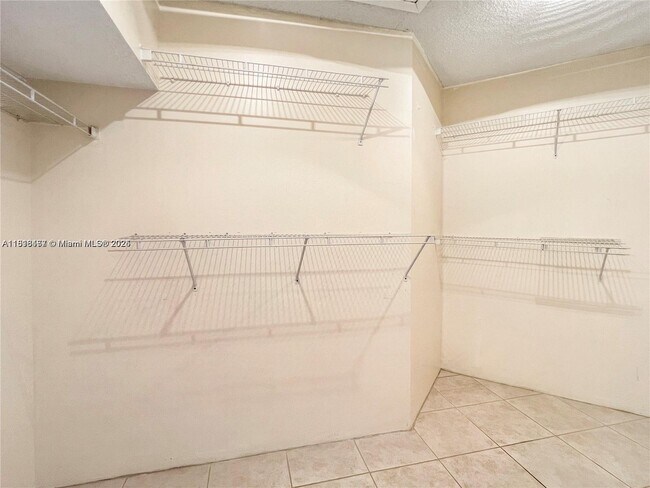 Building Photo - 16356 Malibu Dr