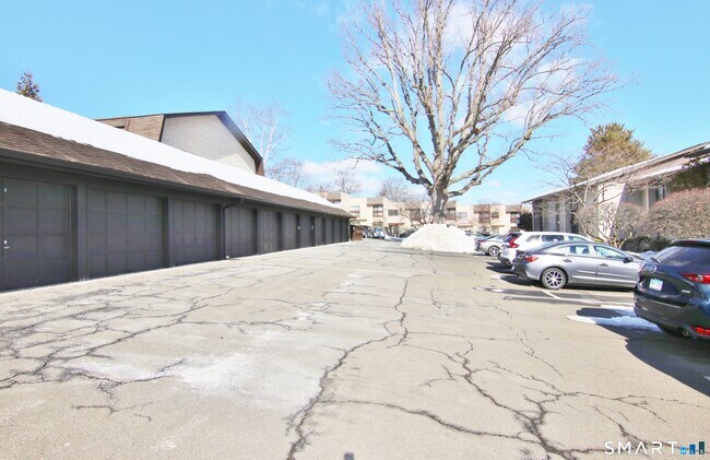 Building Photo - 81 Courtland Ave