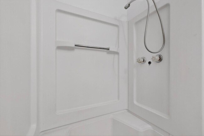 Building Photo - Rural South Valley 4 Bedroom  1.75 Bath 1256/sf