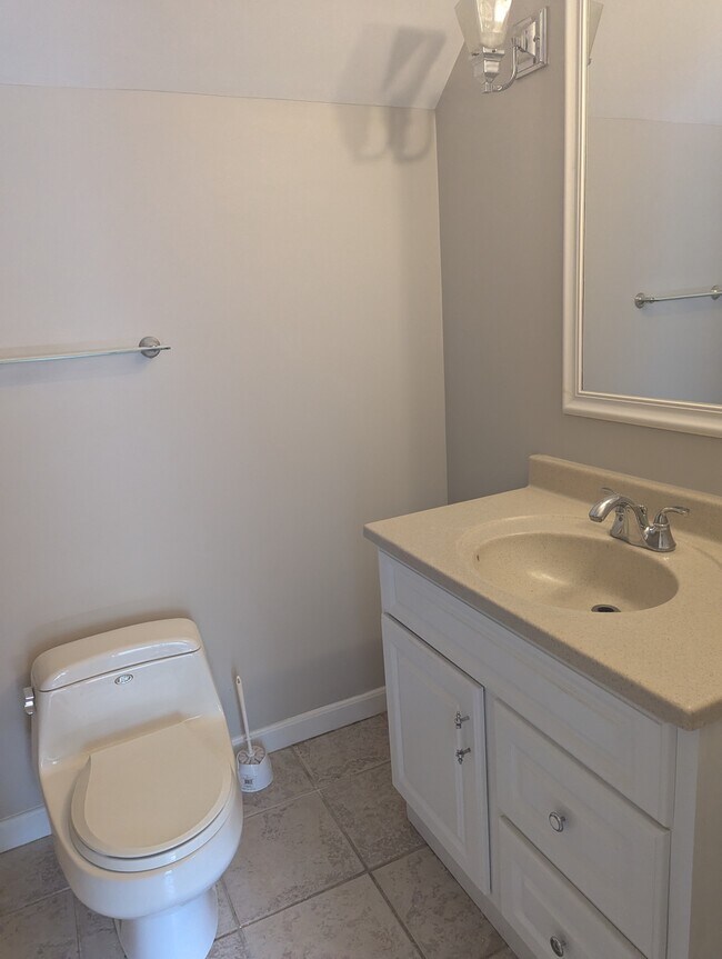 Building Photo - 118 Bayberry Ln