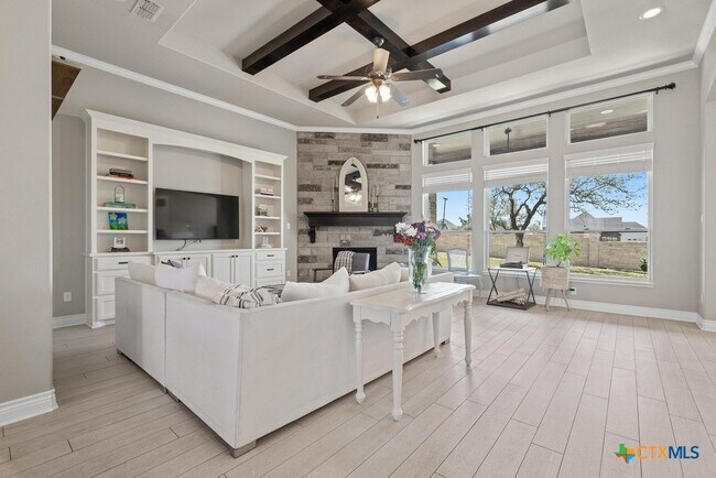 Building Photo - 1745 Alta Vista Loop