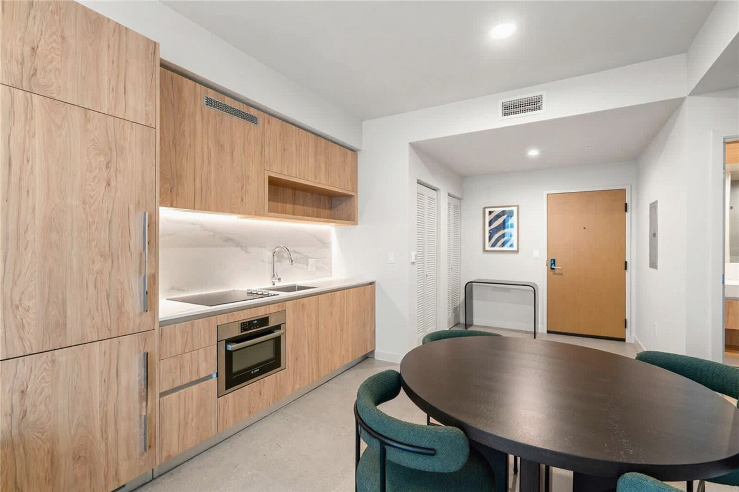 Building Photo - 601 N Miami Ave