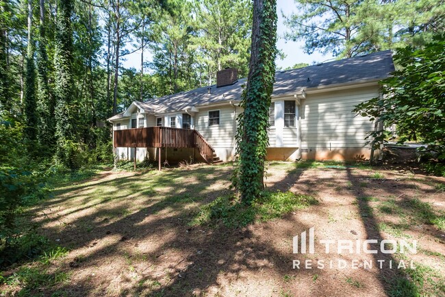 Building Photo - 507 Ironwood Ct SE