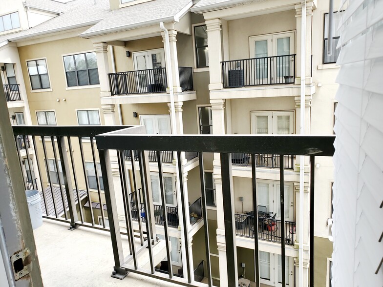 Building Photo - 795 Hammond Dr
