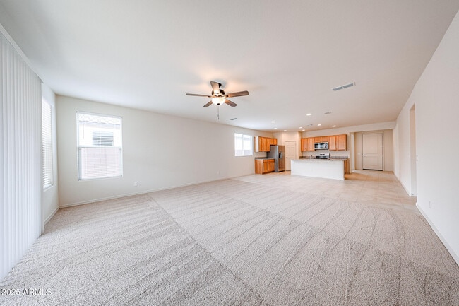 Building Photo - 16683 W Whispering Wind Dr