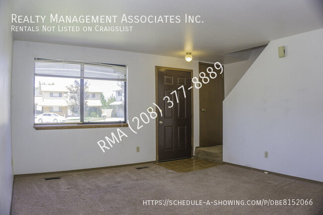 Building Photo - 4319 Rose Hill Ct
