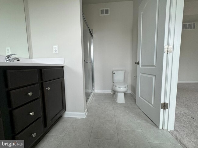 Building Photo - 9067 Fox Stream Way