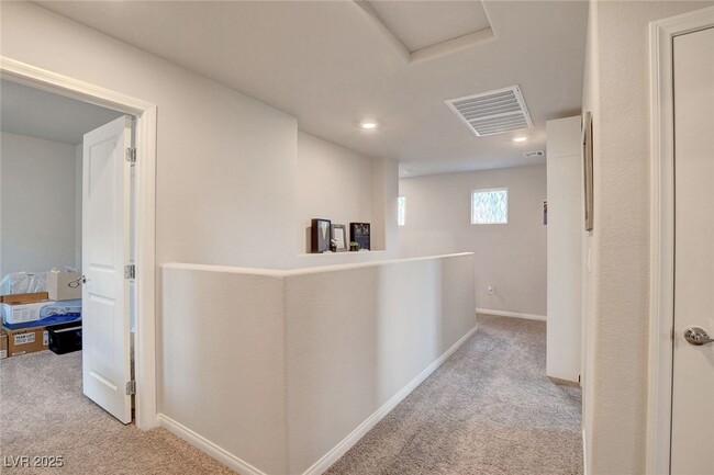 Building Photo - 3835 Seyfert Ave