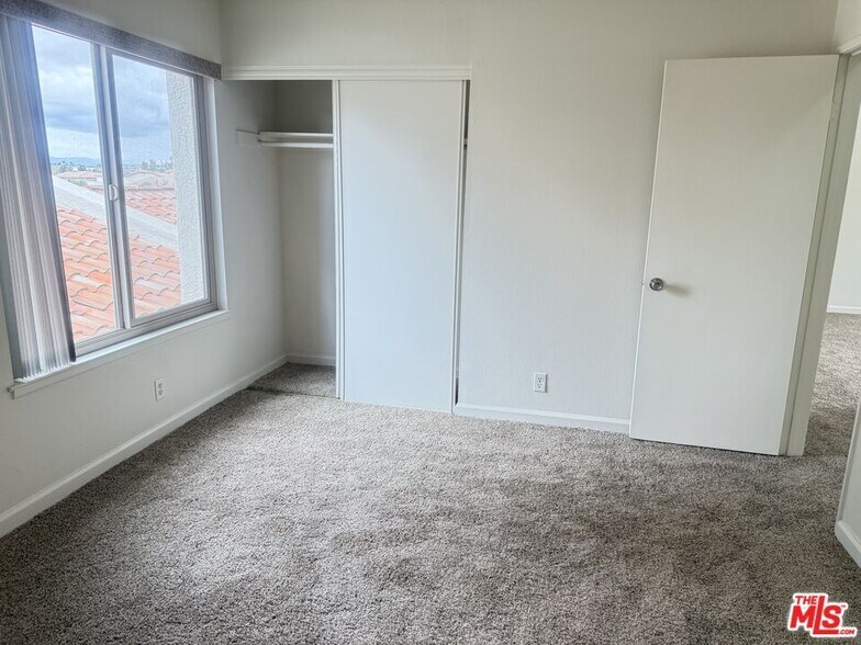 Building Photo - 38916 Pso De Oro