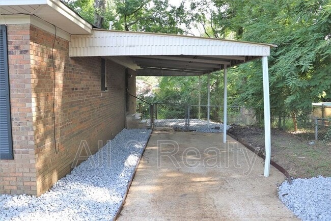 Building Photo - 3348 Harrison Rd