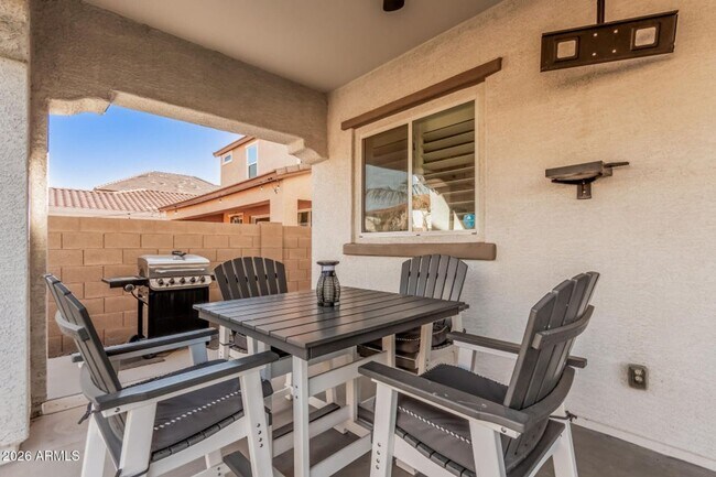 Building Photo - SFH 4-3 with splashpad and beautiful outdoor living