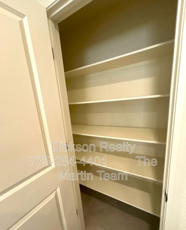 Building Photo - 904 Cascade Range Dr