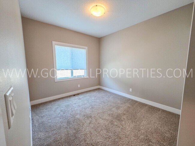 Building Photo - 16656 Wilden Dr