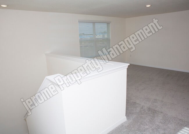 Building Photo - 37191 Sharks Eye Ln
