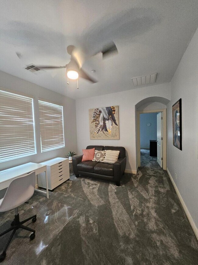 Building Photo - 29718 N 121st Dr