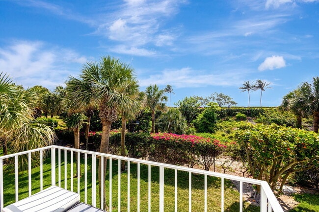 Building Photo - 205 Mainsail Cir