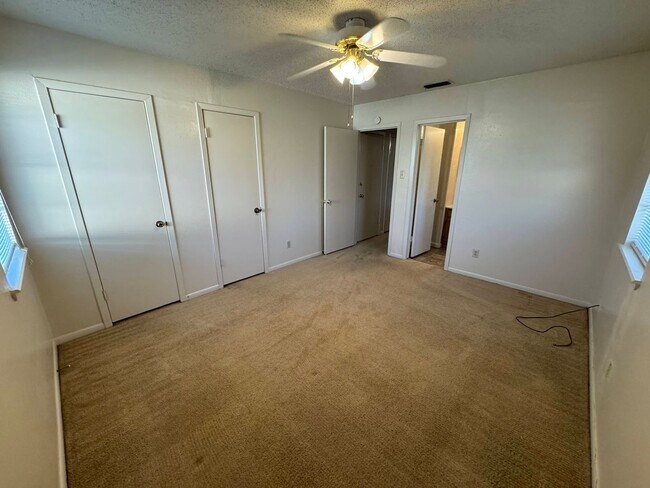 Building Photo - 3-Bedroom House for Rent in Copperas Cove