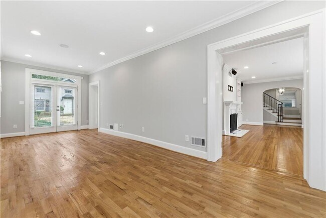 Building Photo - 685 E Morningside Dr NE