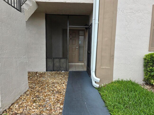 Building Photo - 1061 Jefferson Dr