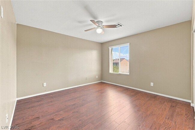 Building Photo - 11240 Woodland Violet Ave