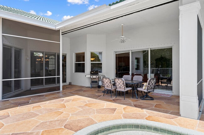 Building Photo - 11727 Paradise Cove Ln