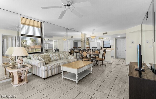 Building Photo - 271 Southbay Dr