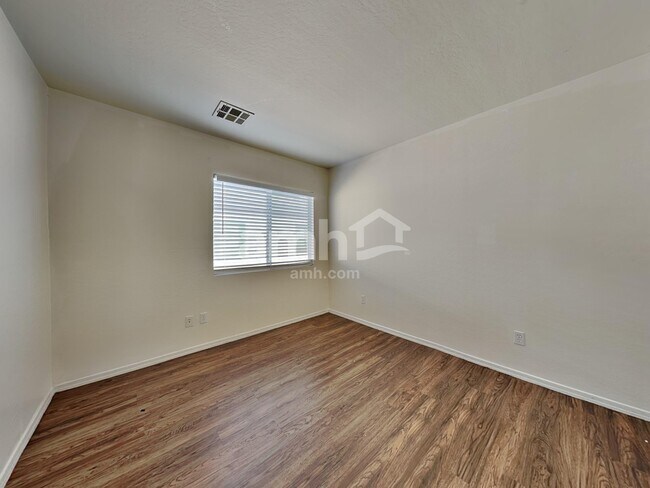 Building Photo - 22220 W Yavapai St