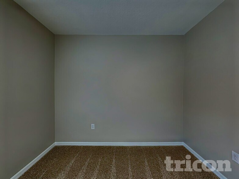 Building Photo - 252 Garnet Ave