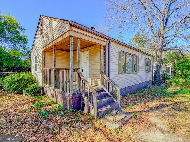 Building Photo - 607 McArthur Blvd
