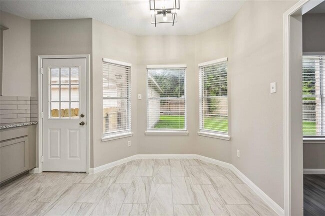 Building Photo - 14611 Wynbourn Way