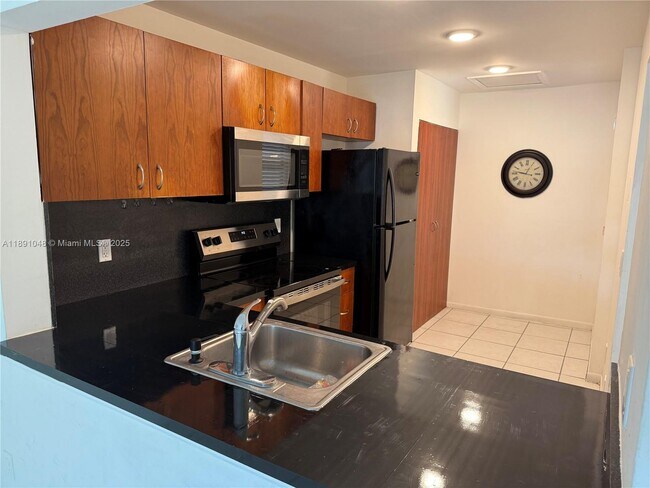 Primary Photo - 20825 NE 8th Ct