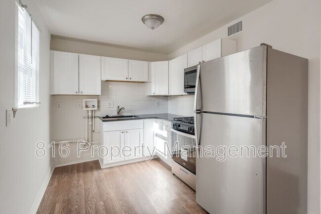 Building Photo - 6106 E 153 Terrace