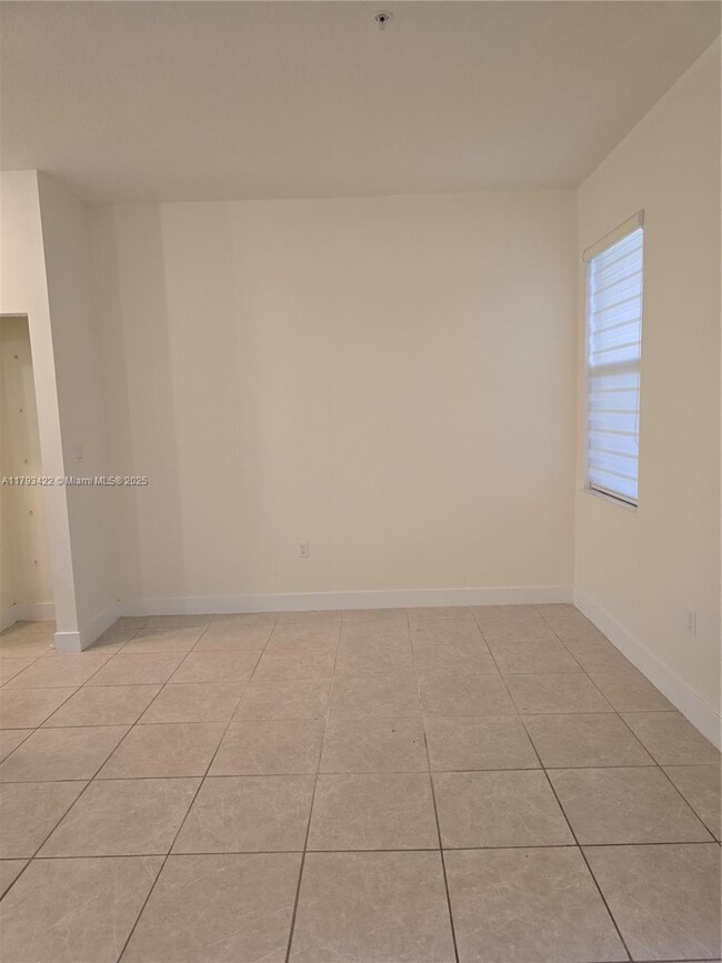 Building Photo - 8031 NW 104th Ave