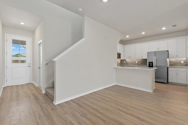 Building Photo - 7566 Sea Oak Ct