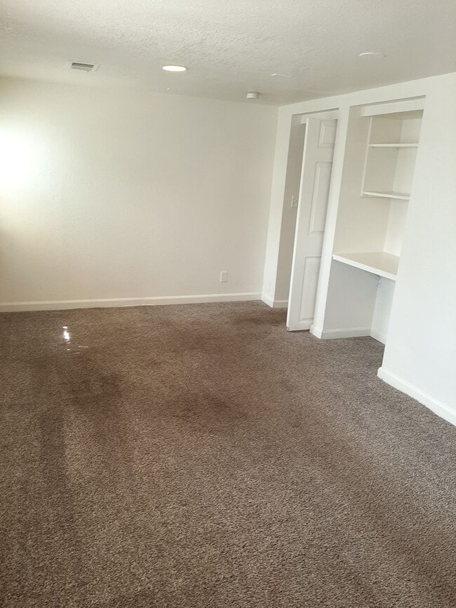 Building Photo - 1017 16th St