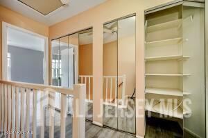 Building Photo - 28 Morgan Pl