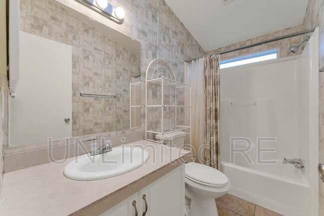 Building Photo - 1601 W Sherrie Dr