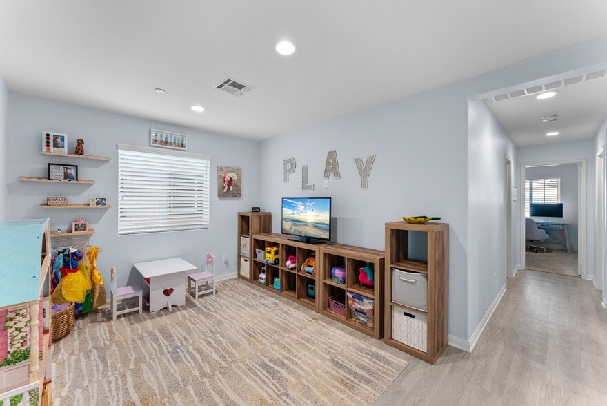 Building Photo - 5428 Meridian Pl