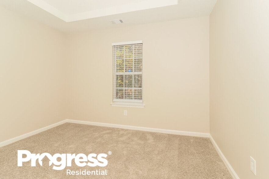 Building Photo - 3328 Metro Way SW