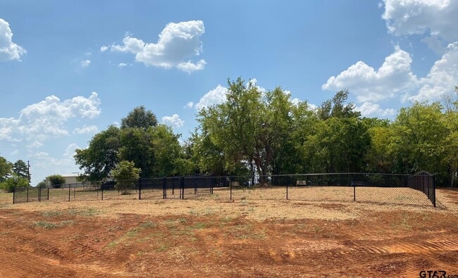 Building Photo - 625 Papillon Rd