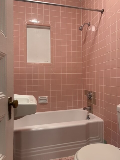 Building Photo - 1223 Beacon St