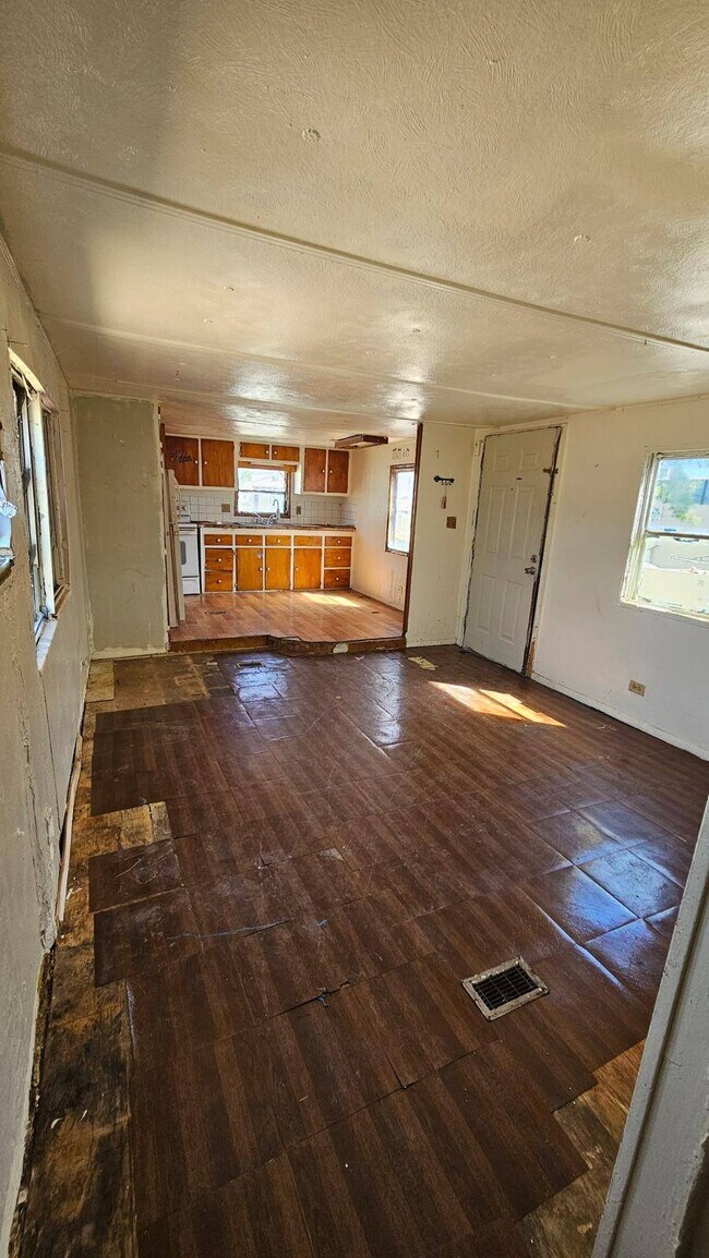 Building Photo - 3870 E Benson Hwy