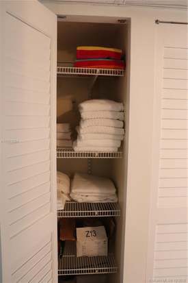 Building Photo - 6801 Indian Creek Dr