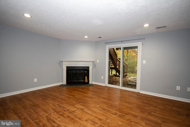Building Photo - 9432 Loch Leven Ct