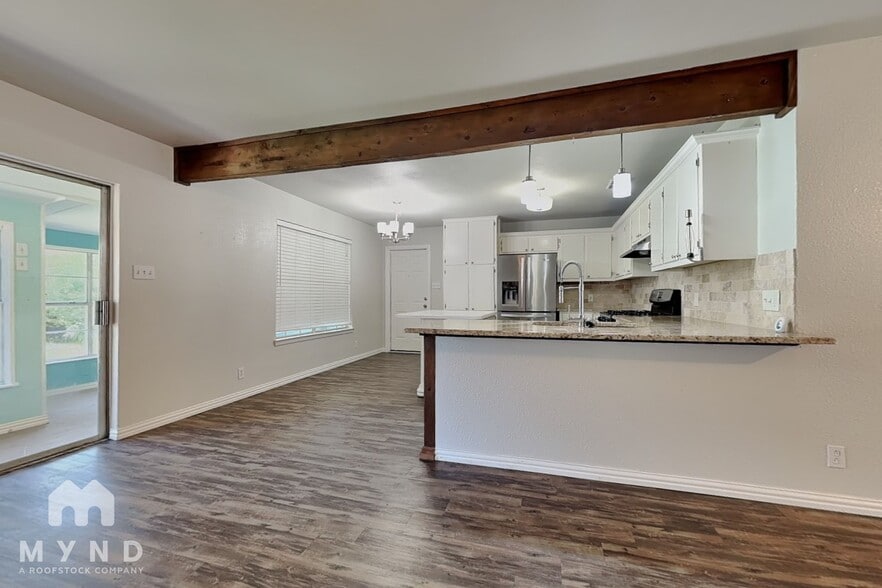Building Photo - 612 S Rough Creek Ct
