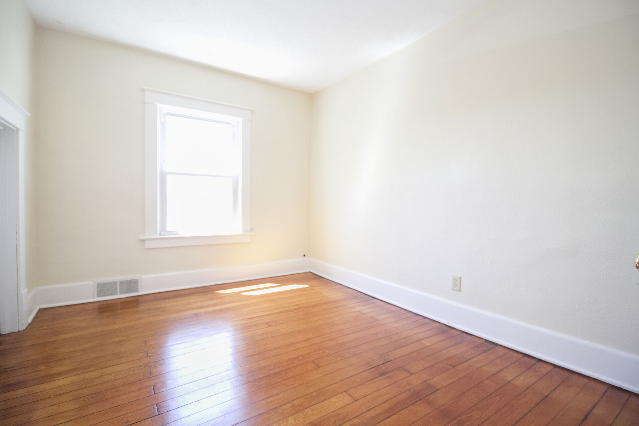 Building Photo - 140 Walnut St