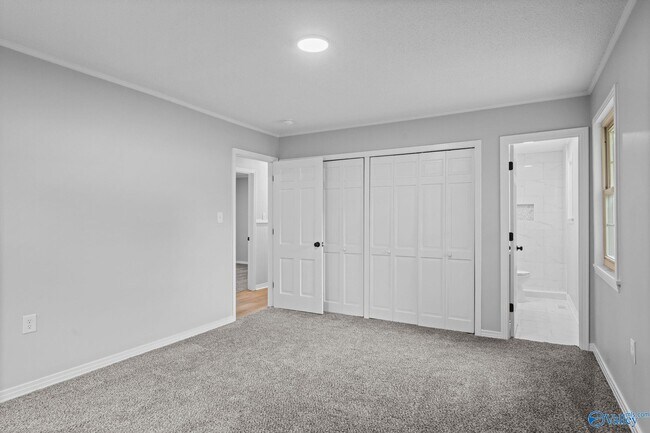 Building Photo - 117 Bates St
