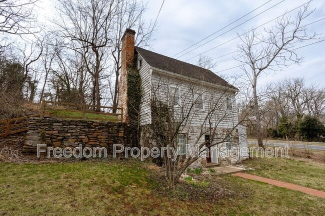 Building Photo - 8200 Buckland Mill Rd