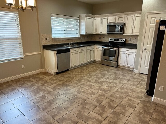 Building Photo - 1206 E Boston St