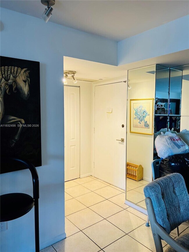 Building Photo - 2333 Brickell Ave